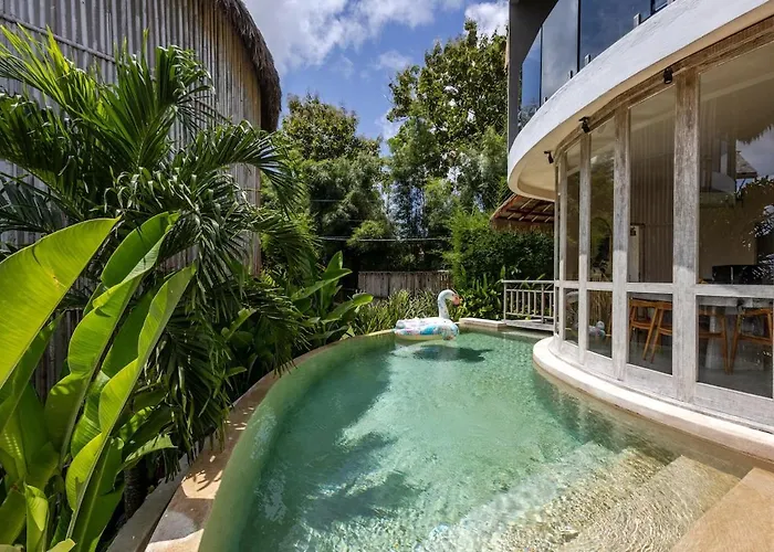 Numi Uluwatu