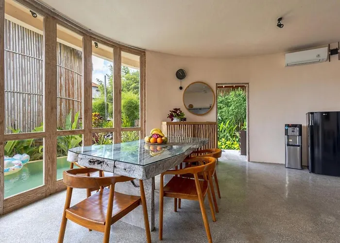 Numi Villa